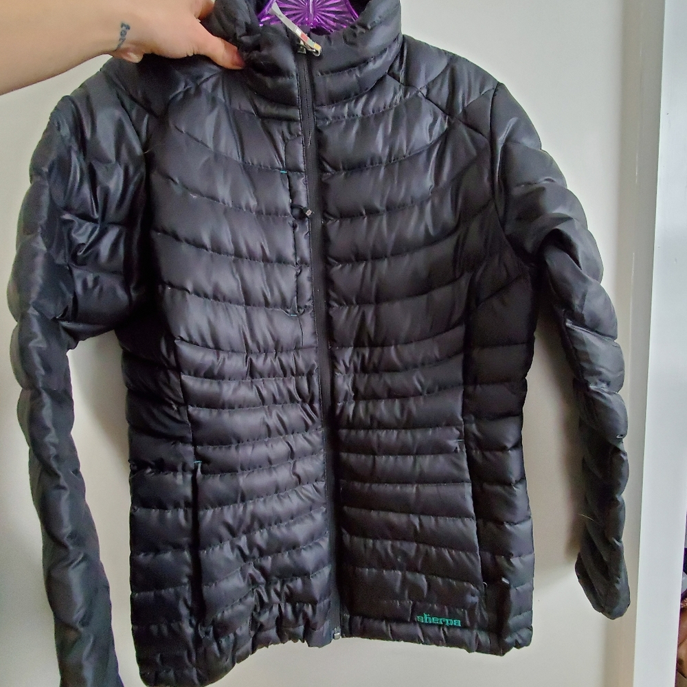 Sherpa Nangpala XS puffer jacket